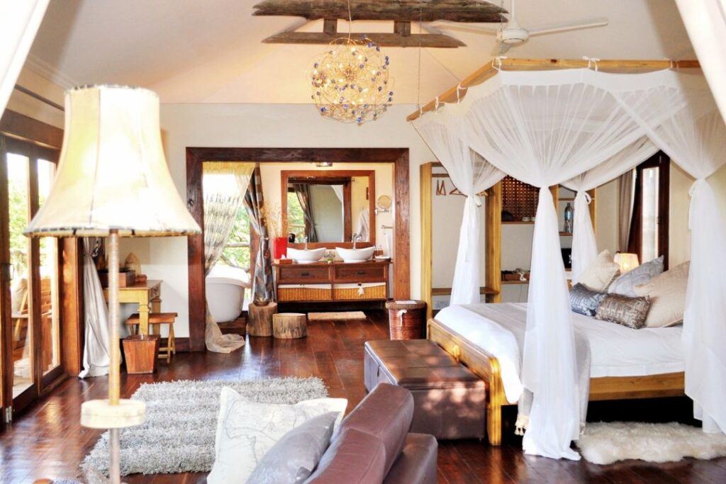 Escarpment Luxury Lodge (1)